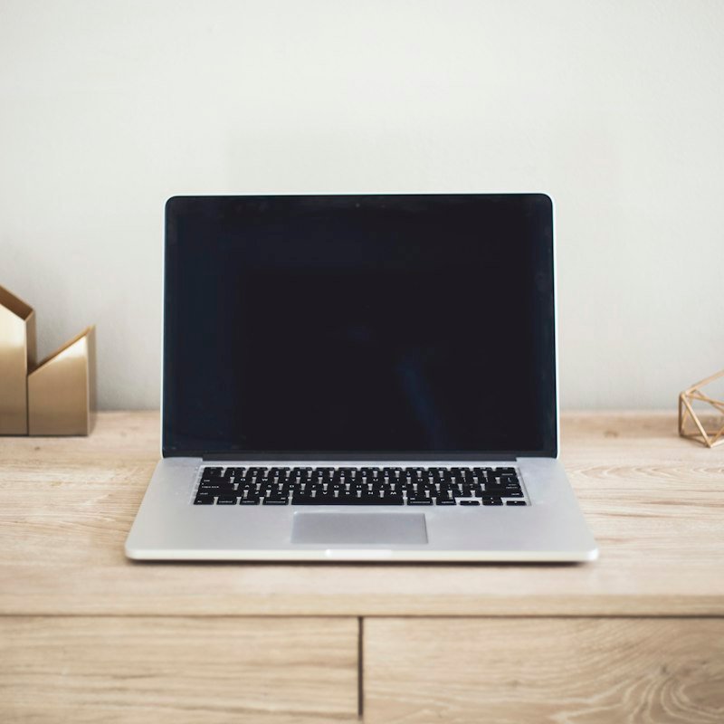 Nova Book 14 Ultrabook